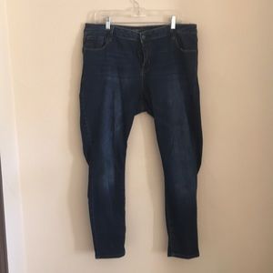 Dark wash skinny jeans